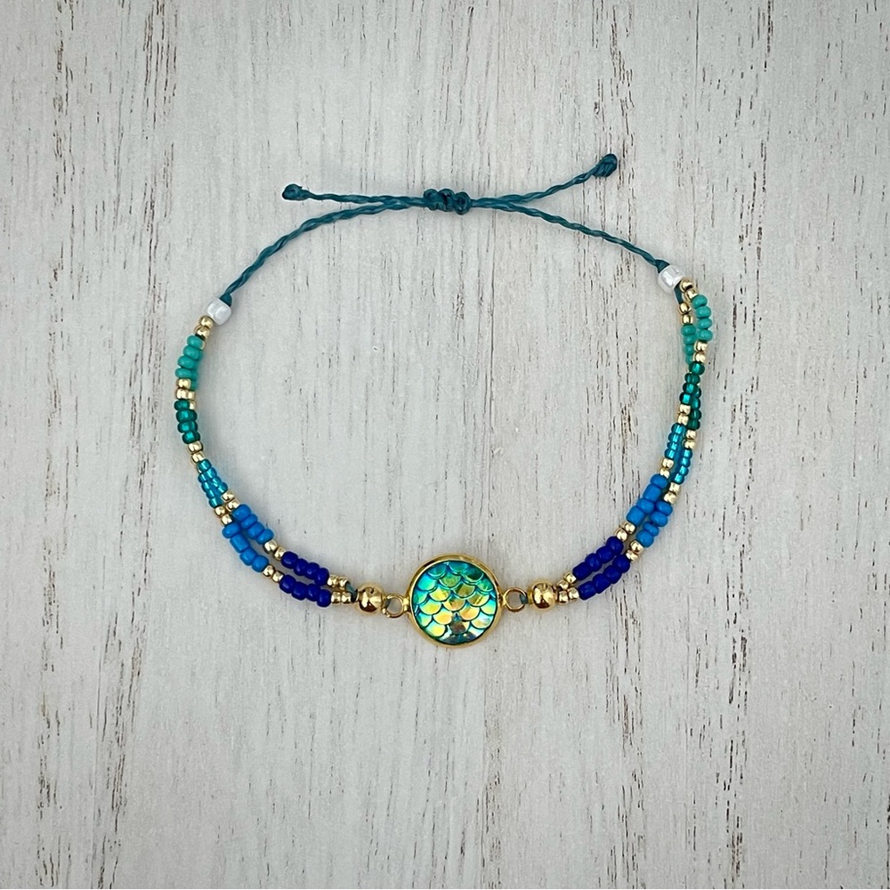 Mermaid Tail Bracelet: Seed Bead Macrame Anklet, Adjustable Cord - Picture 4 of 6